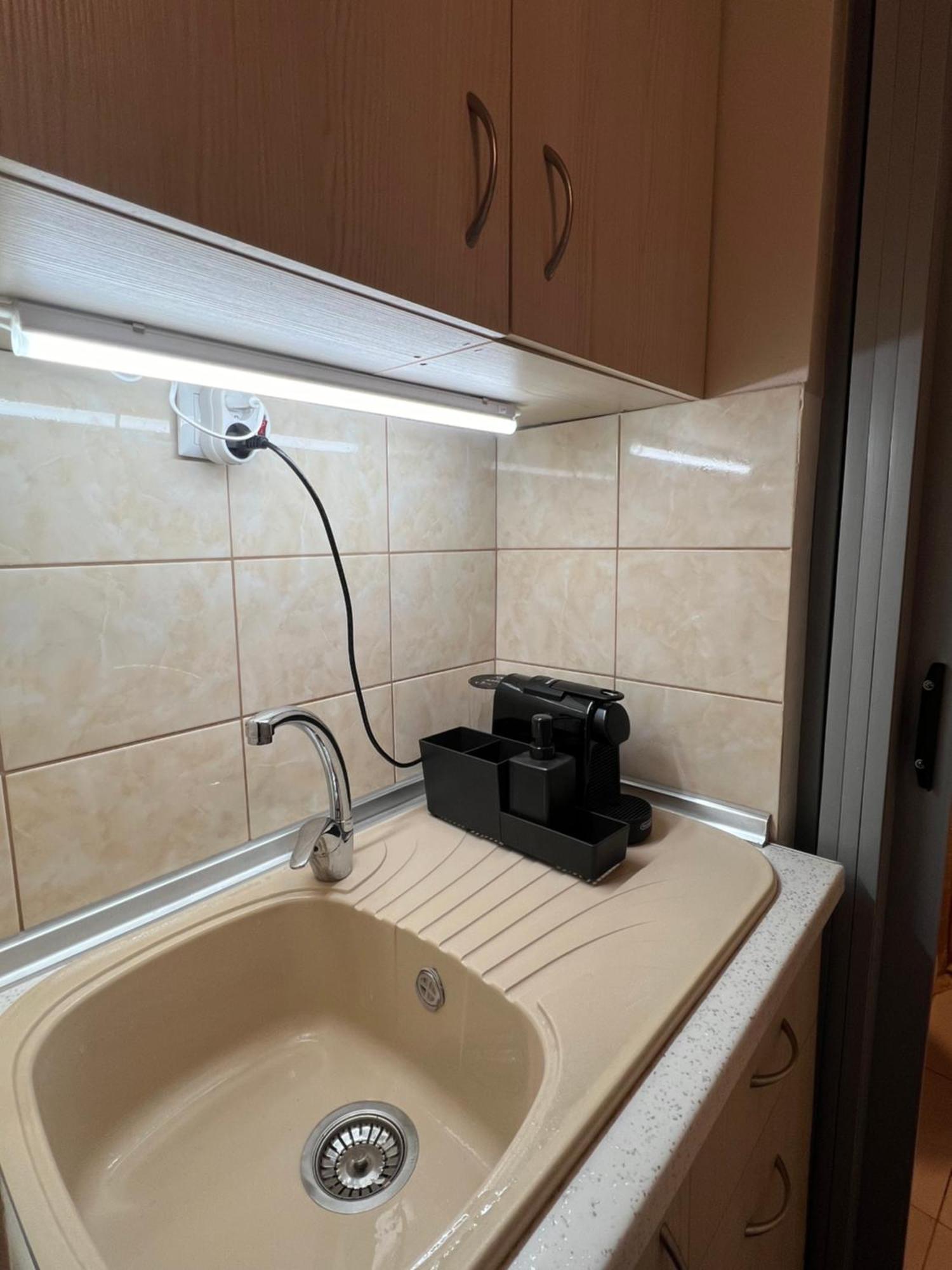 Av Luxury 3 Thessaloniki